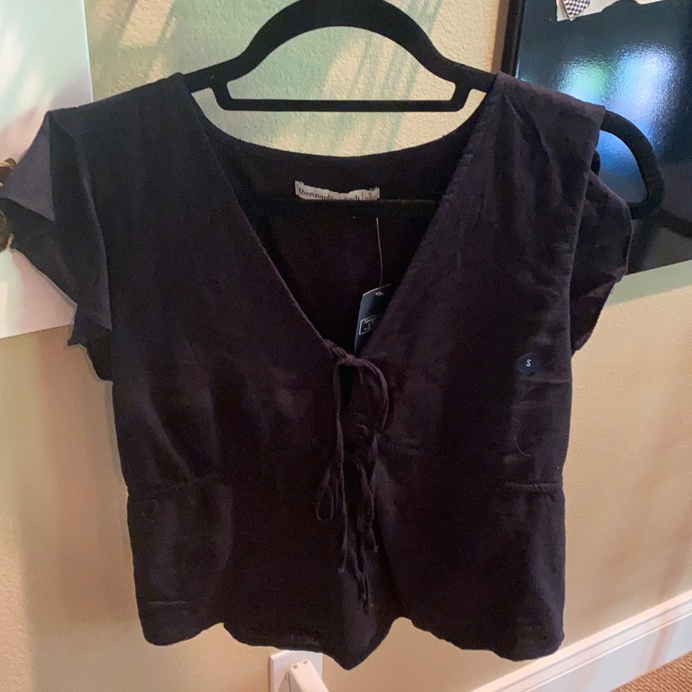 Tue up flutter sleeve top